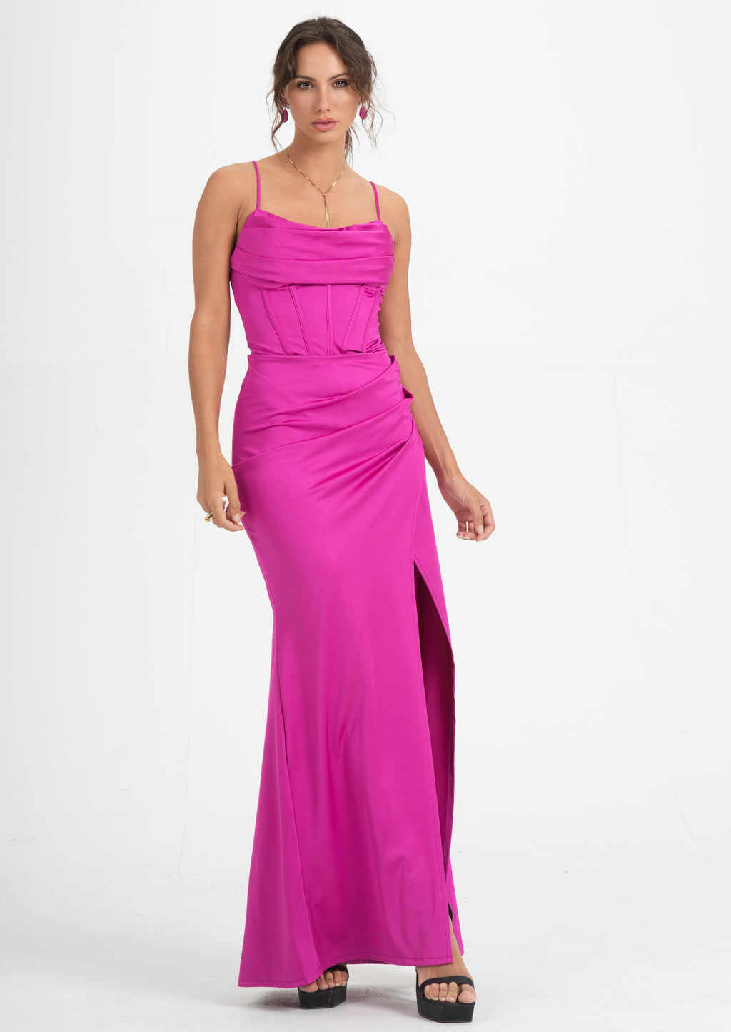 Vestido largo Adrianna amarena