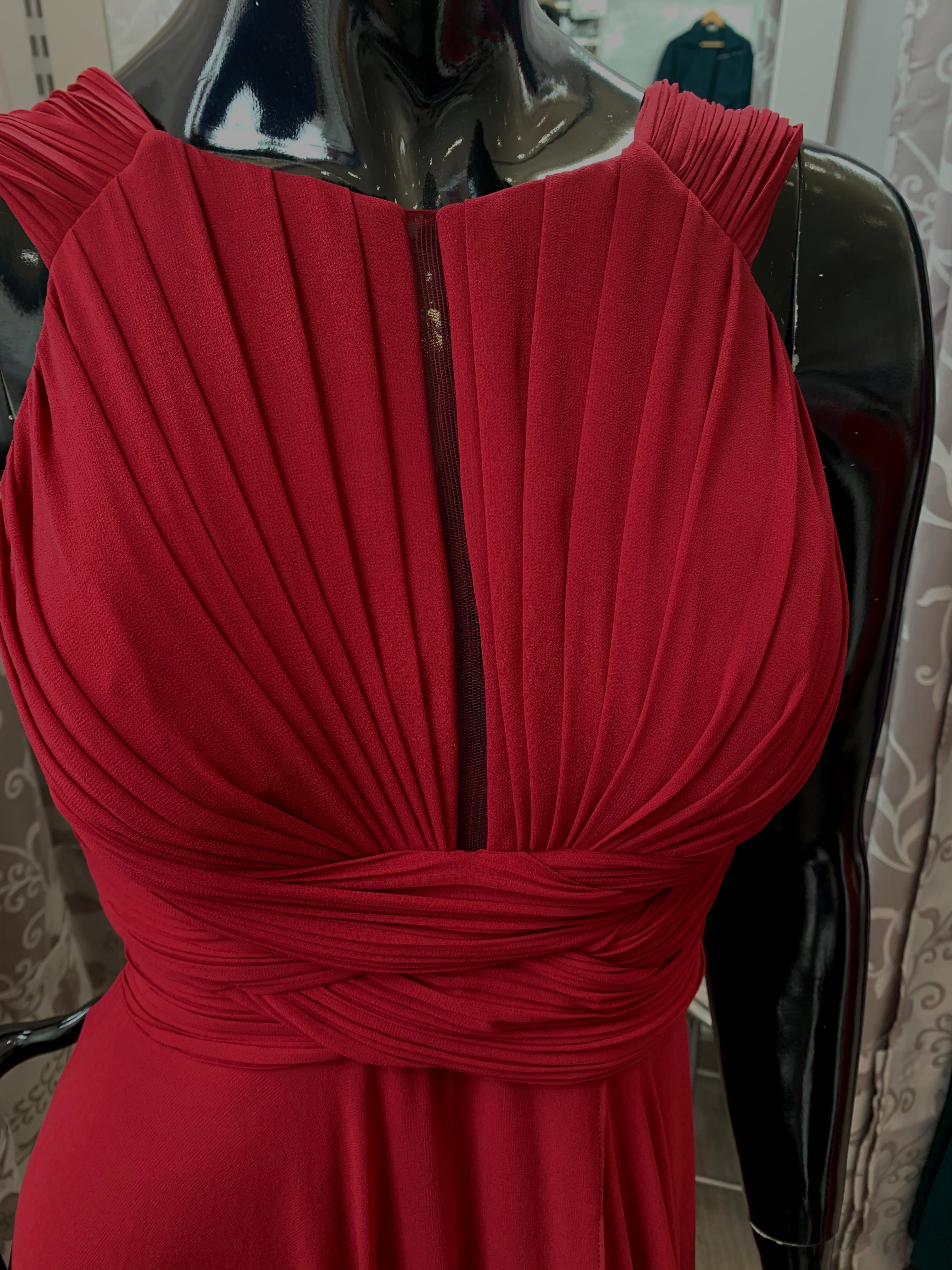Vestido Judith burdeos y botella image 2
