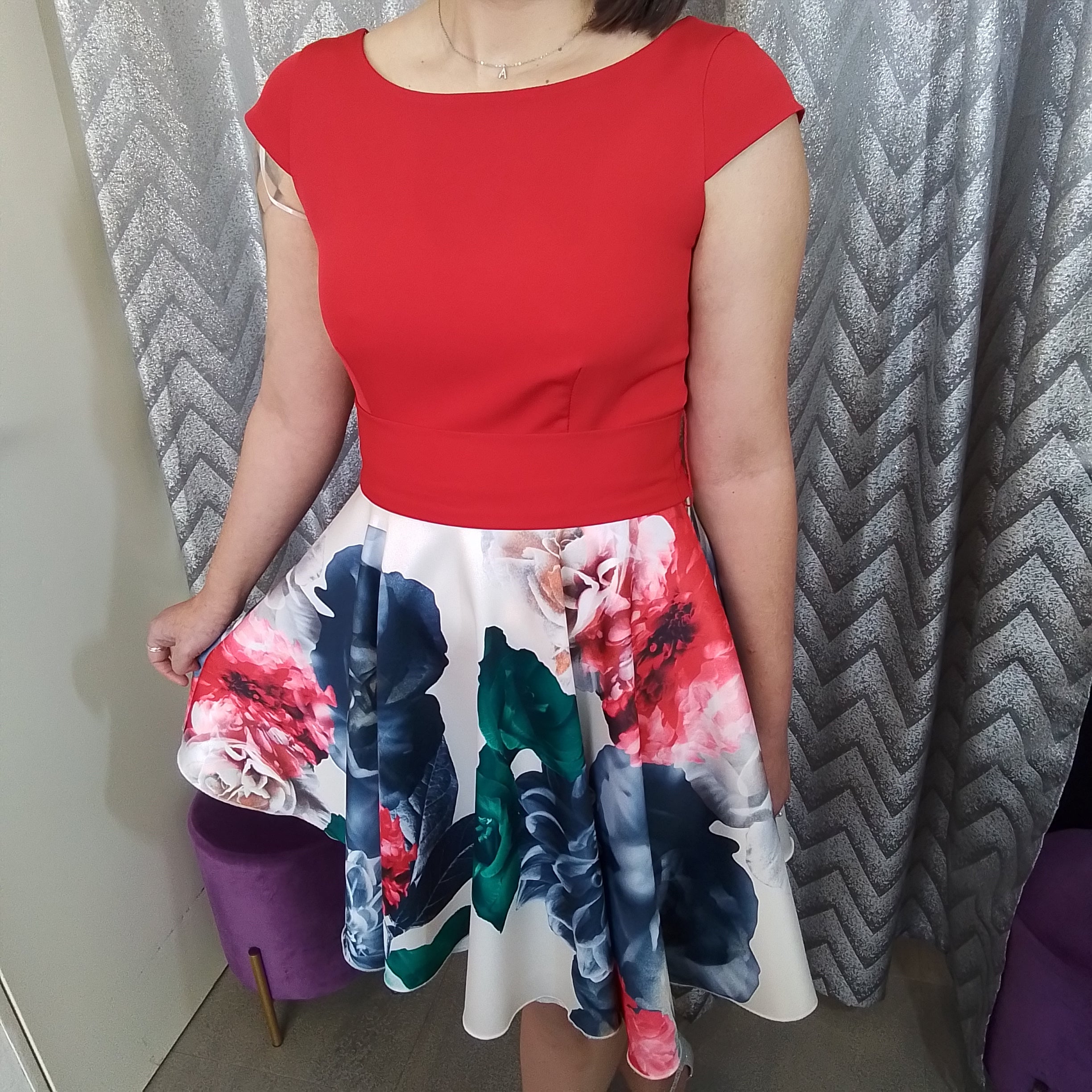 Vestido corto Red & flowers image 2