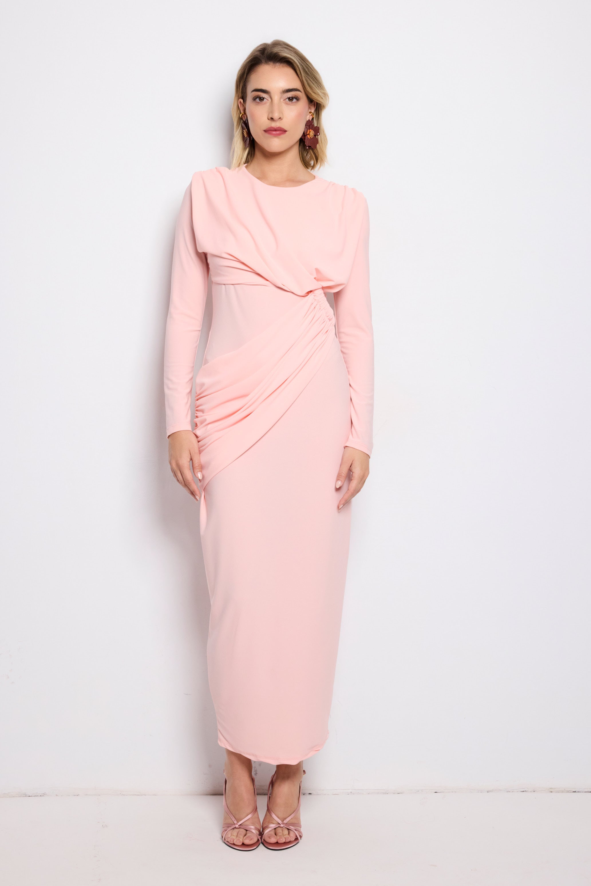 Vestido largo Kai manga larga rosa