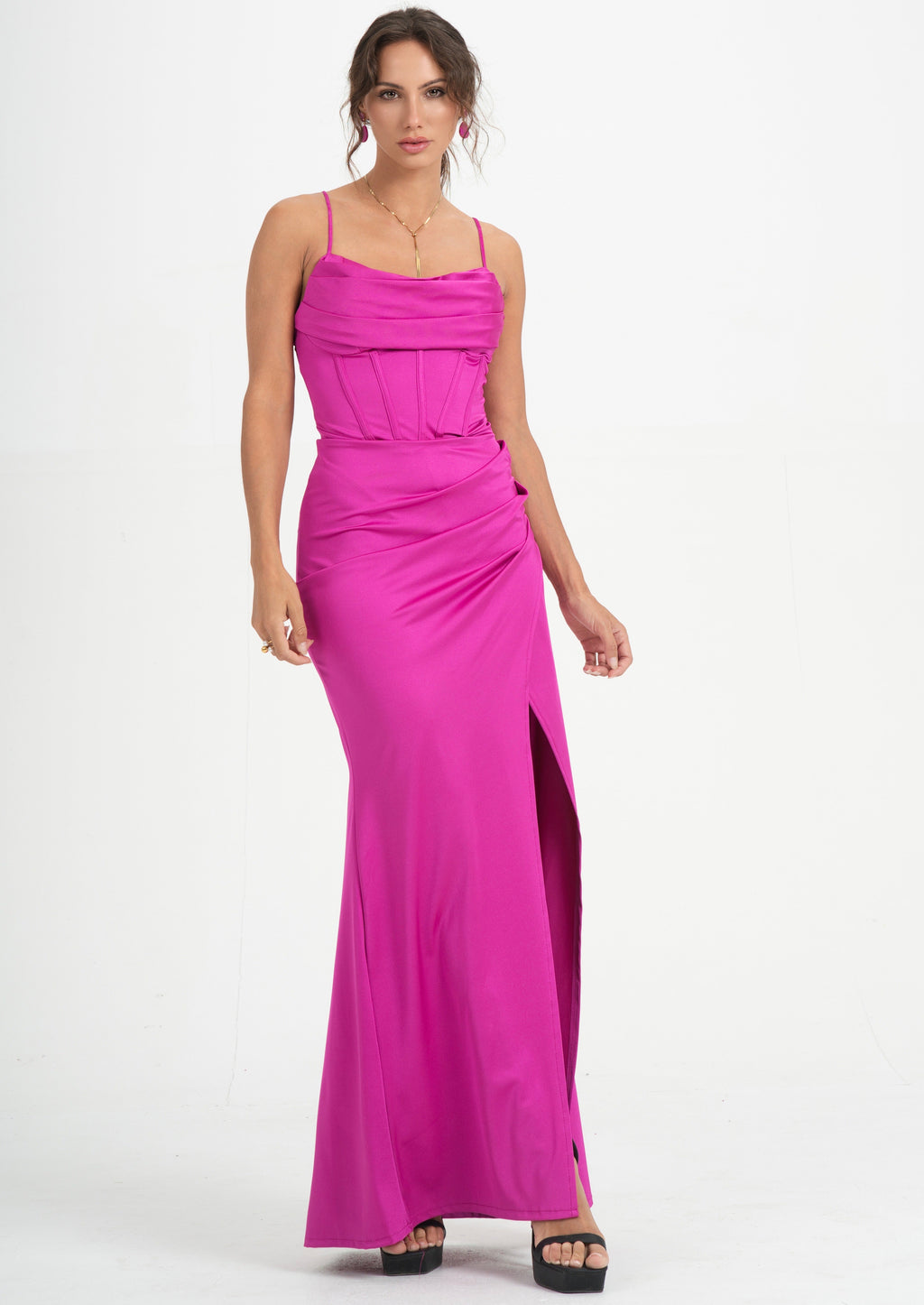 Vestido largo Adrianna amarena