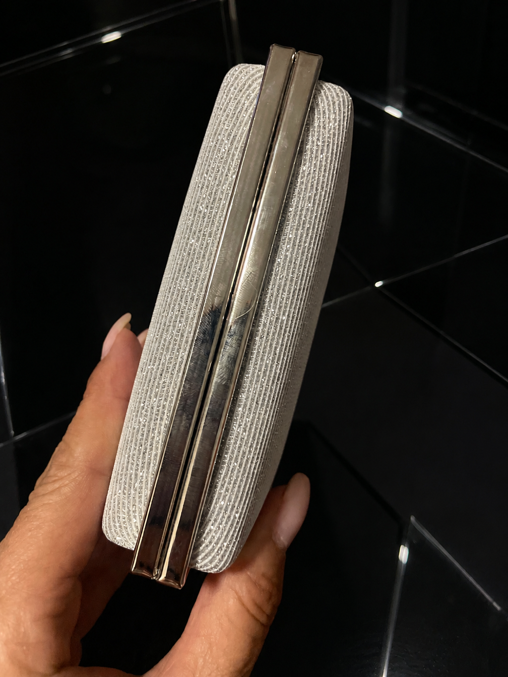 Bolso clutch plata brillo