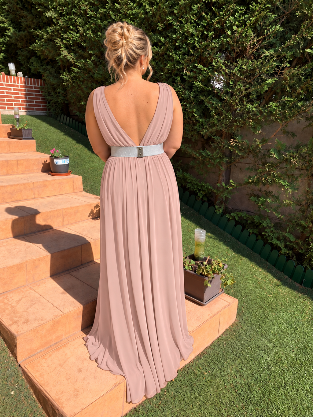 Rose dress, pink makeup
