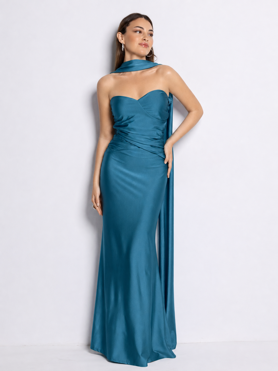 Vestido largo Beberly Petróleo