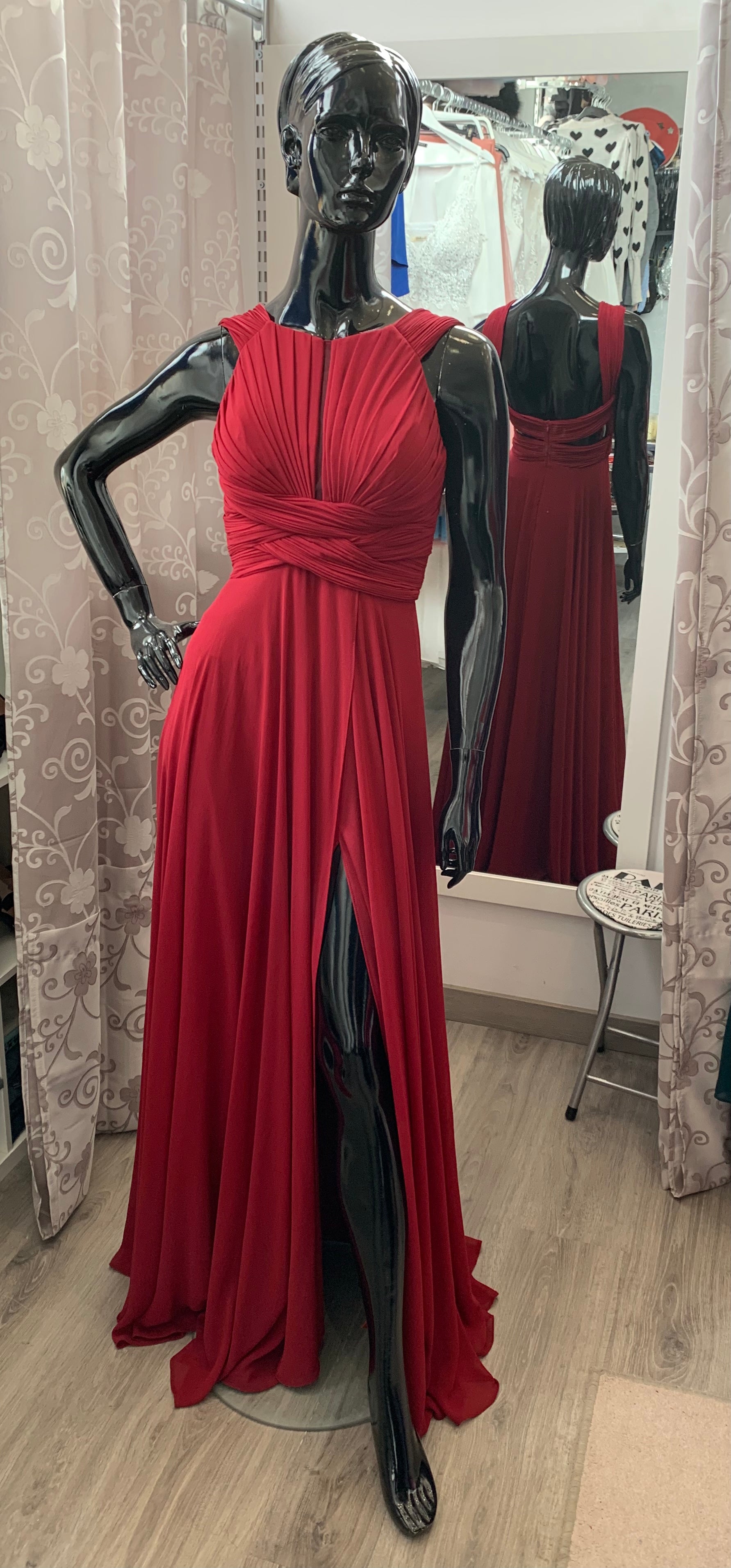 Vestido Judith burdeos y botella image 0