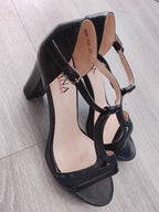 Sandalia negra Nelly