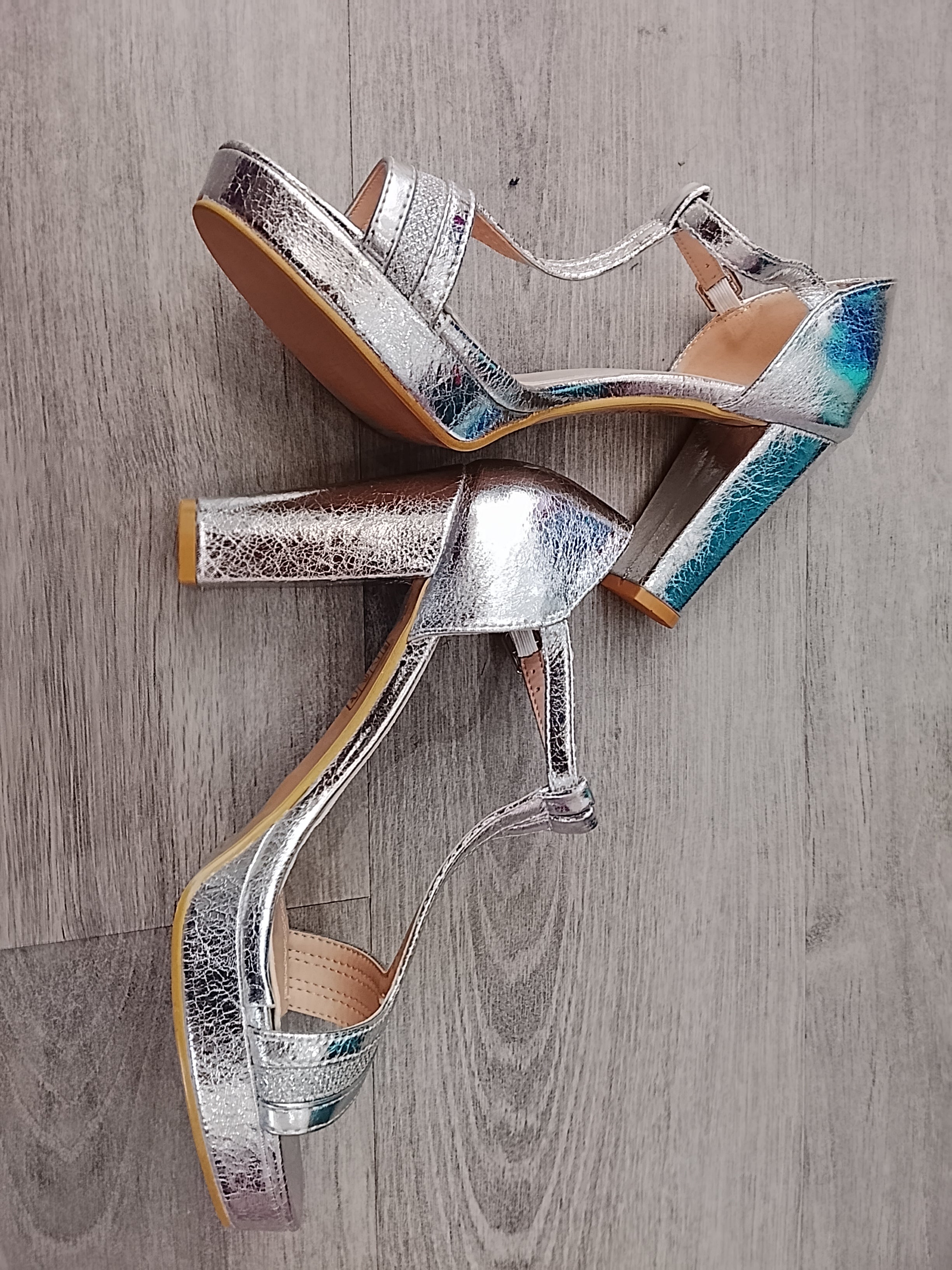 Sandalia plata Nelly